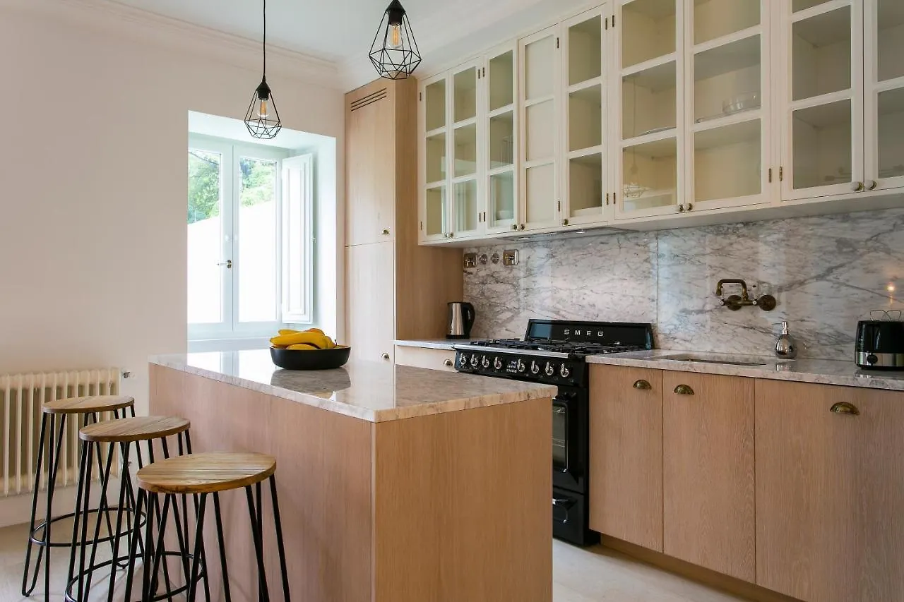Joivy Stunning 2Br Apt With Garden, By The Avenida Subway And Botanical Garden Of Lisbon 0*,  Portugal