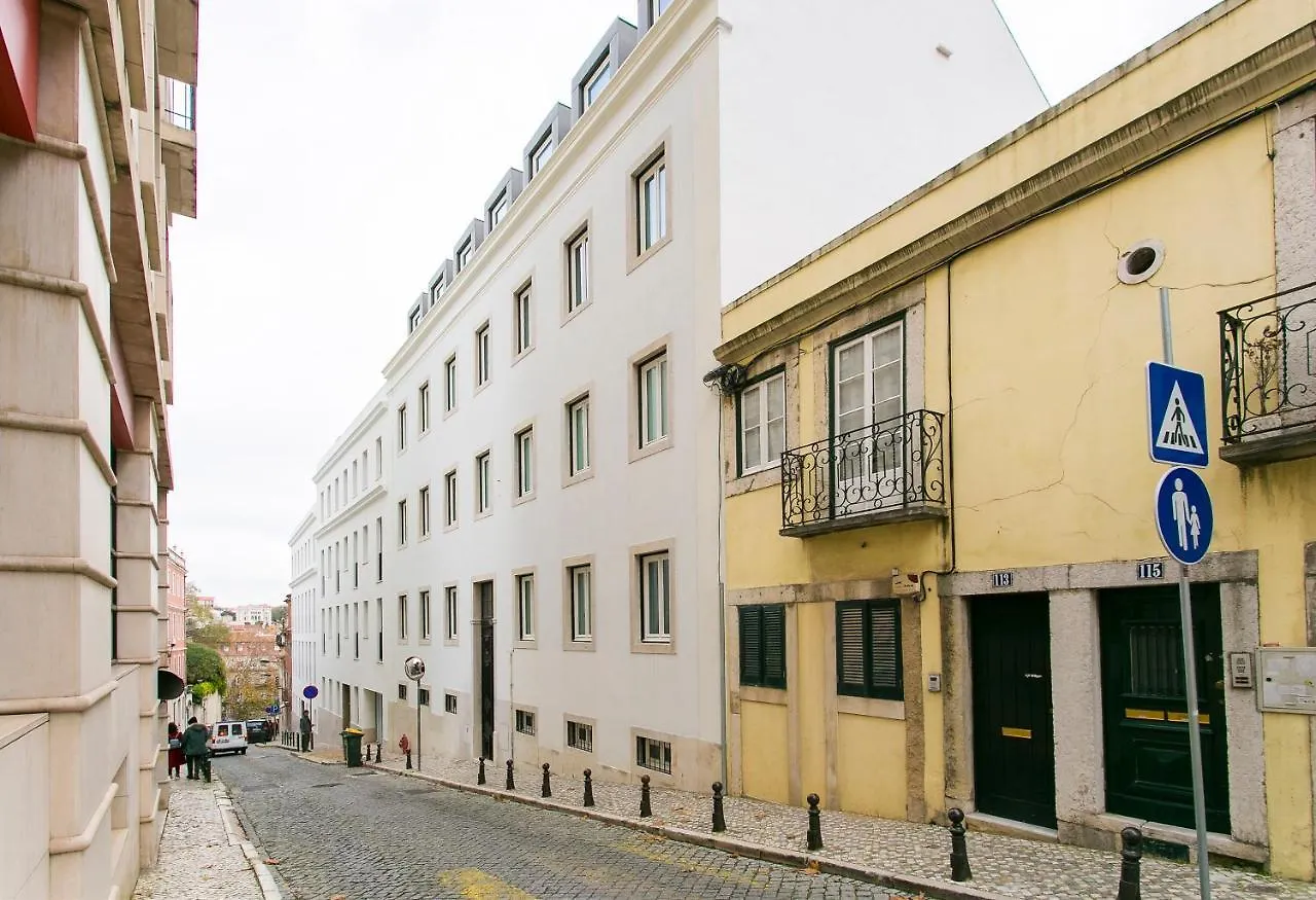 Apartment Joivy Stunning 2Br Apt With Garden, By The Avenida Subway And Botanical Garden Of Lisbon