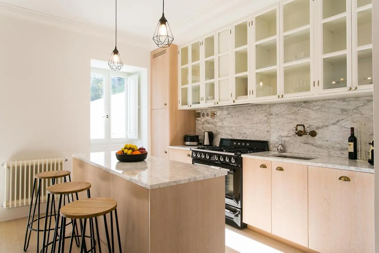 Joivy Stunning 2Br Apt With Garden, By The Avenida Subway And Botanical Garden Of Lisbon Apartment