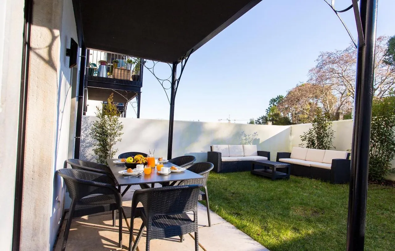 Lägenhet Joivy Stunning 2Br Apt With Garden, By The Avenida Subway And Botanical Garden Of Lisboa Portugal