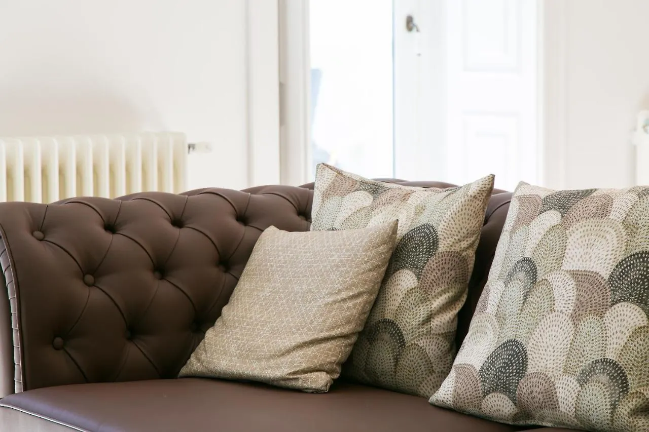 Lägenhet Joivy Stunning 2Br Apt With Garden, By The Avenida Subway And Botanical Garden Of Lisboa